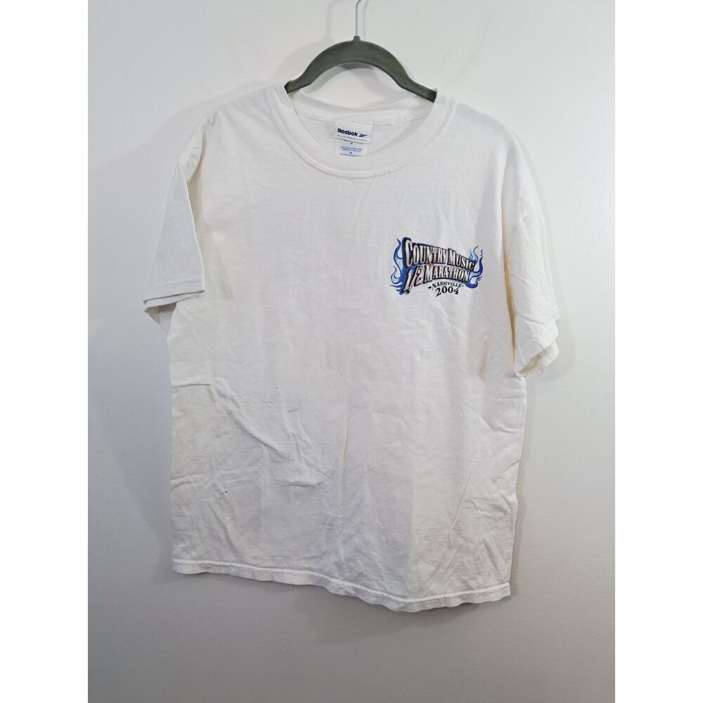 Reebok Vintage Women's 2004 Nashville 1/2 Marathon Tee White Graphic Tee Medium